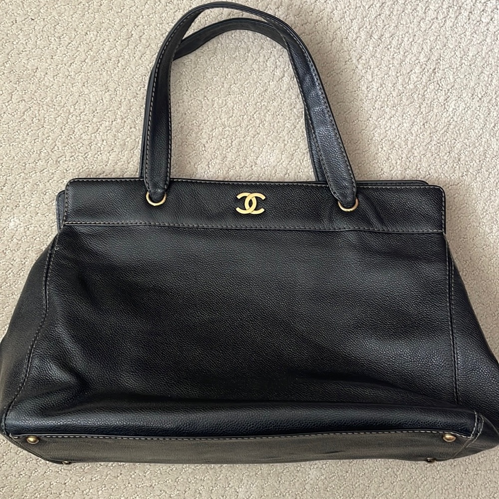 VINTAGE CHANEL TOTE